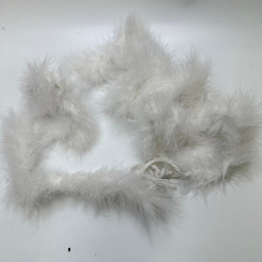 Small Marabou Boa Feathers - White - Individual - True Deadstock supplies Fabric by private - Sustainable Textile | FABCYCLE