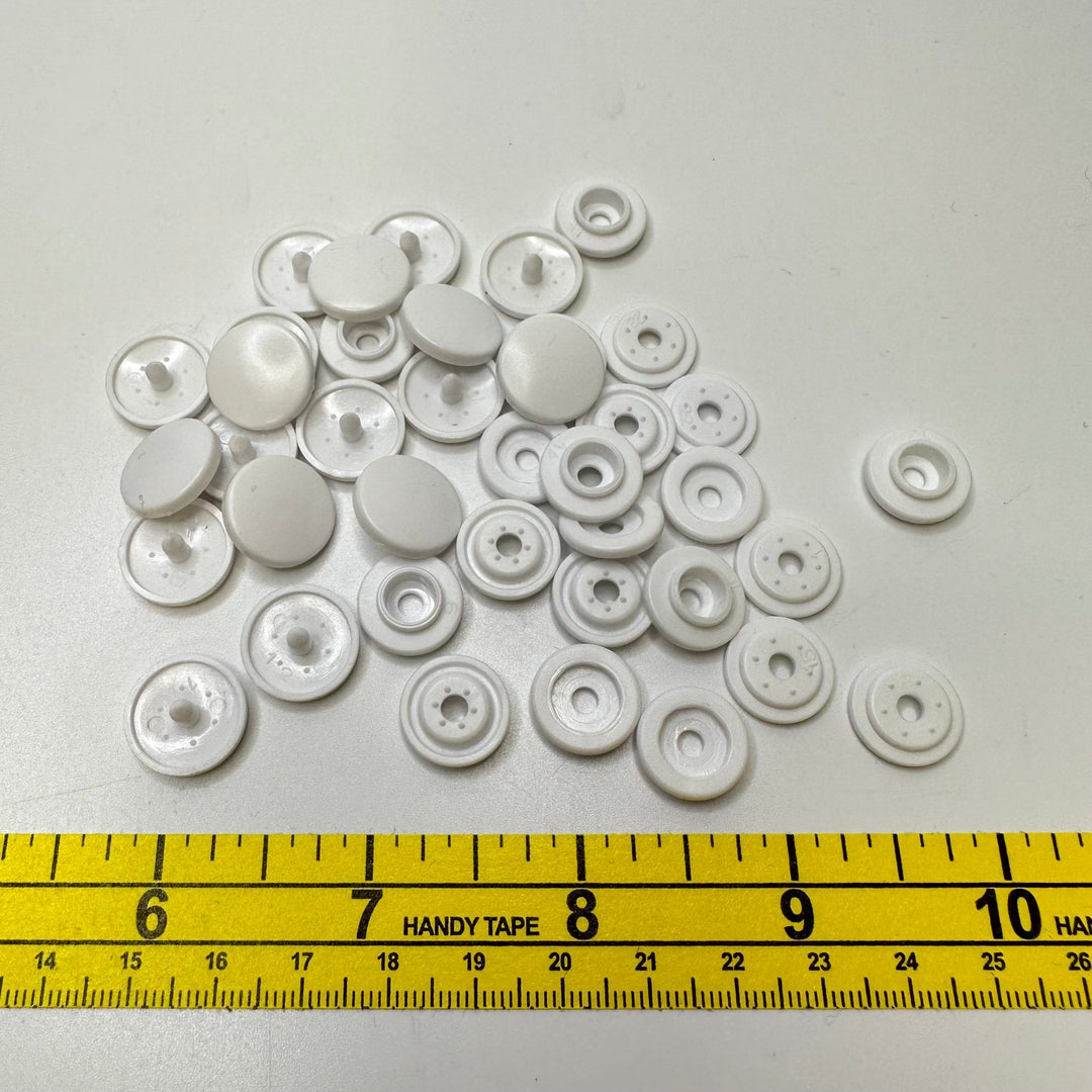 Snap Button - 15MM - White - 19 Pack - True Deadstock supplies Fabric by private - Sustainable Textile | FABCYCLE