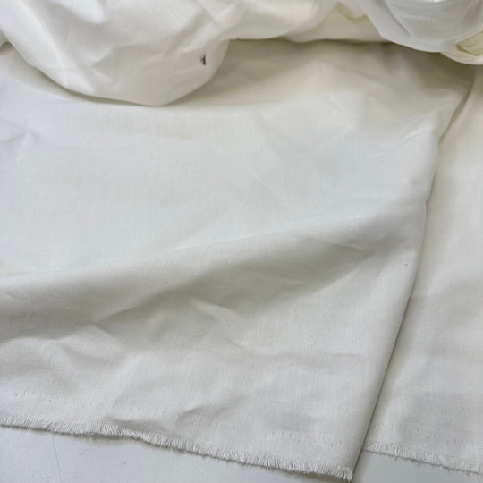 Snow Snow Snow - Cotton Woven - White - 4M Bundle - True Deadstock fabric Fabric by private - Sustainable Textile | FABCYCLE
