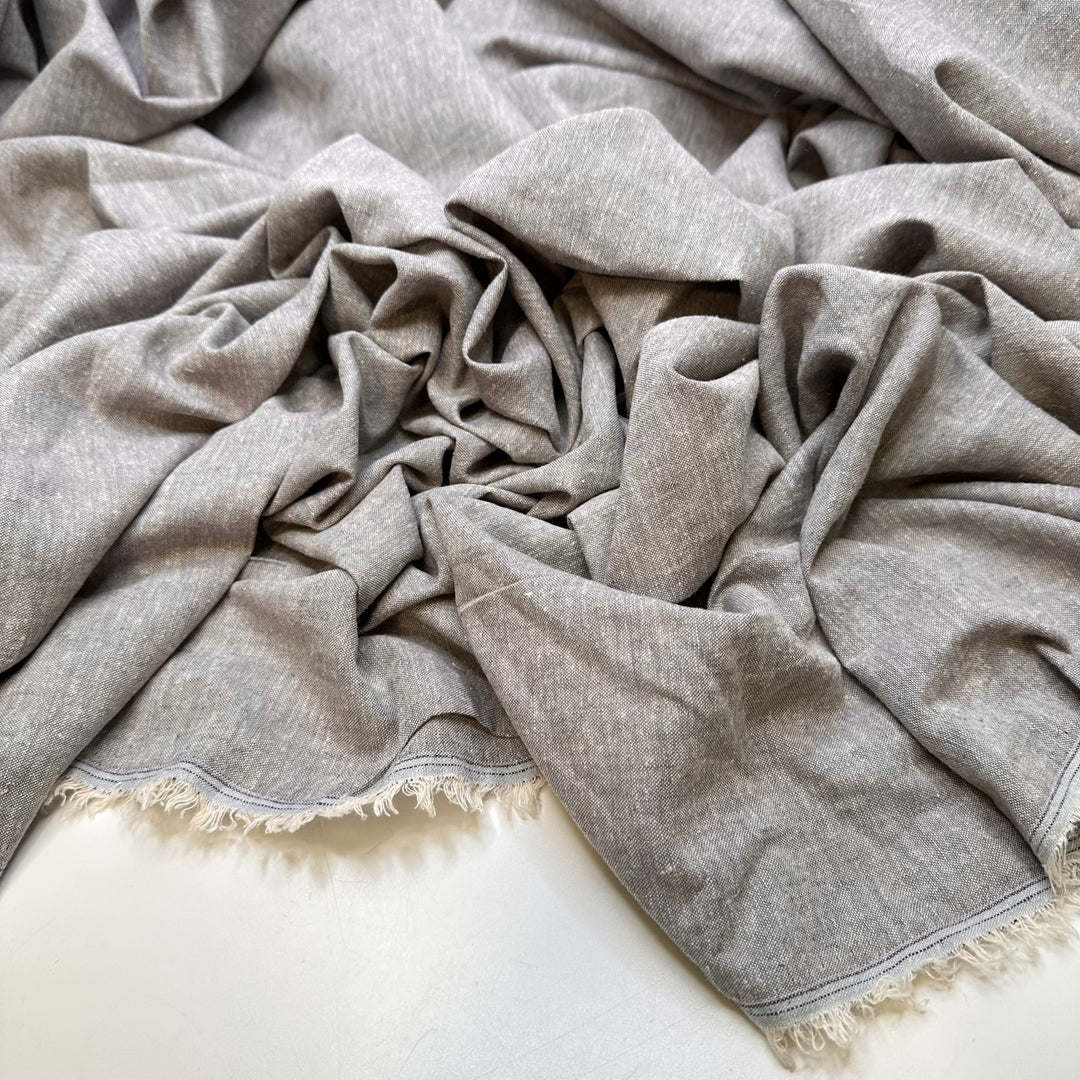 Speeches At The Reception - Poplin Cotton Woven - Light Grey - 4.35M Bundle - True Deadstock fabric Fabric by private - Sustainable Textile | FABCYCLE