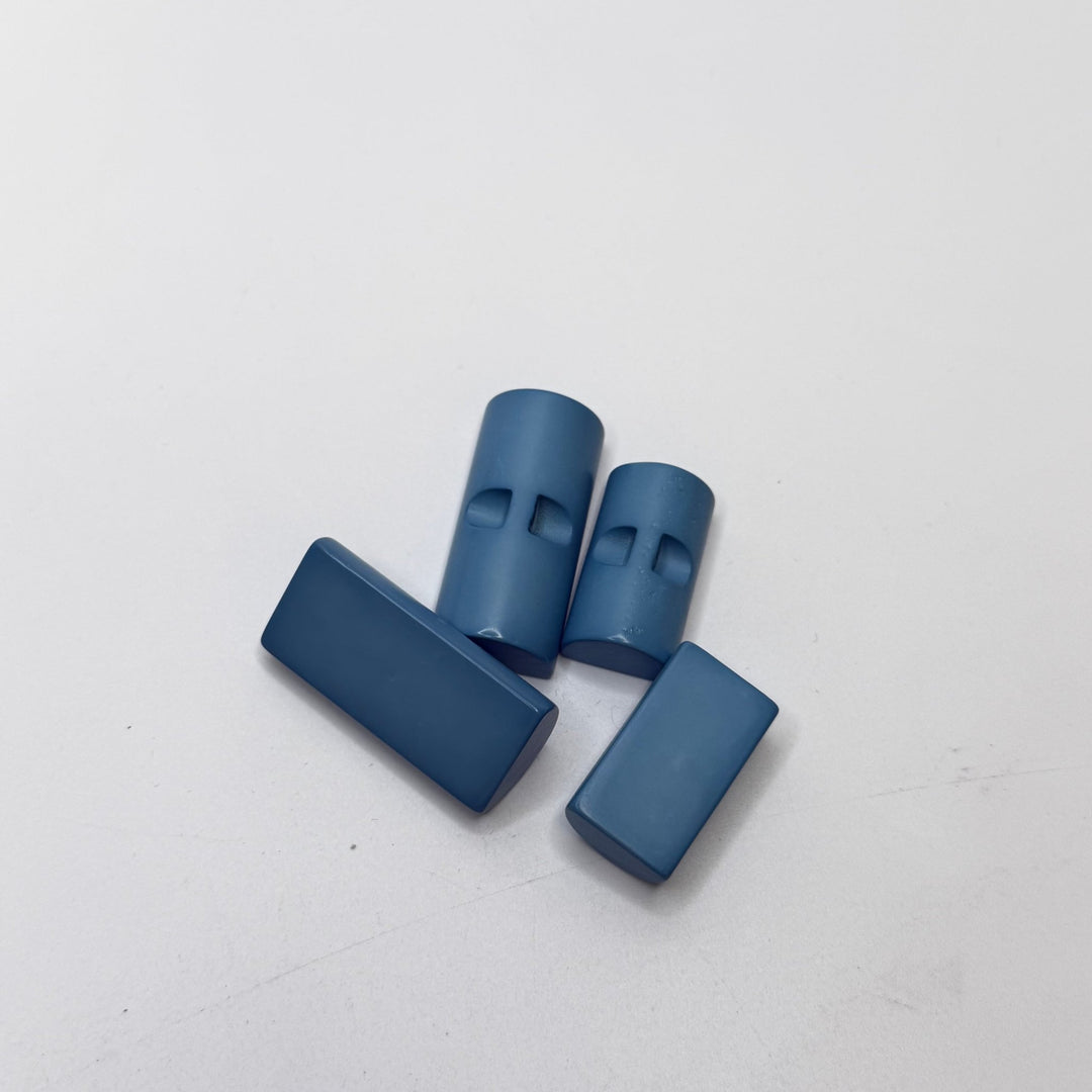 Toggle Button - 15MM Plastic - Blue - 4 Pack - True Deadstock supplies Fabric by private - Sustainable Textile | FABCYCLE