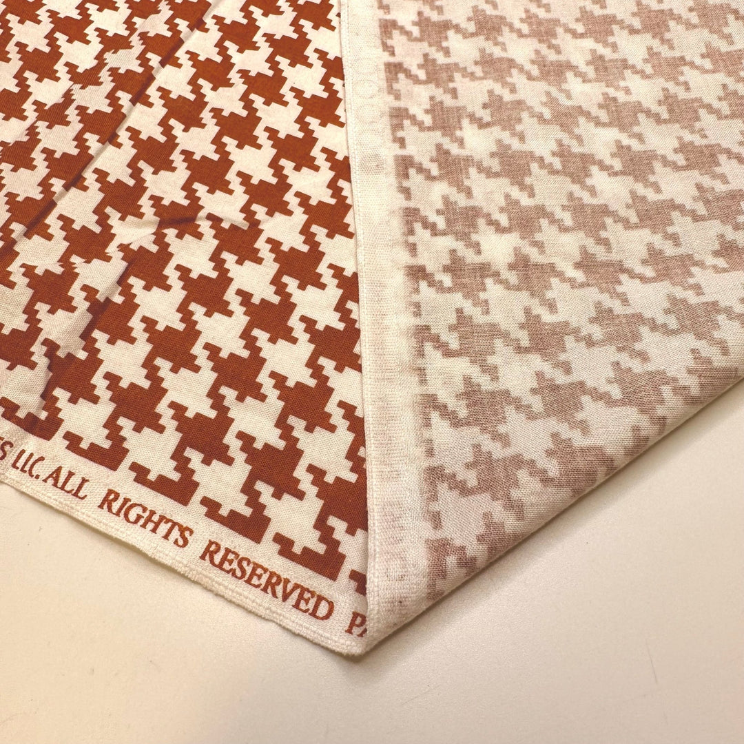 Transition Between Seasons - Cotton Woven - Light White/Brown Houndstooth - 1.6M Bundle - True Deadstock fabric Fabric by private - Sustainable Textile | FABCYCLE
