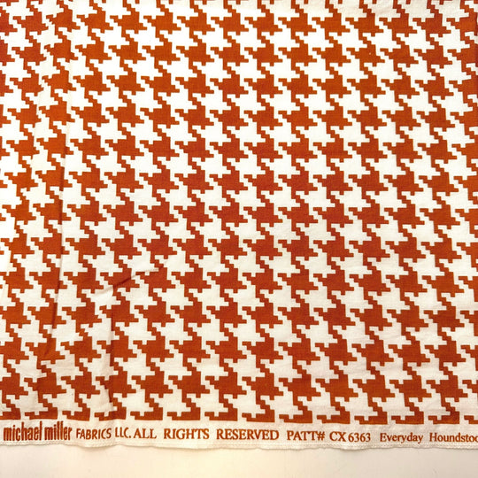 Transition Between Seasons - Cotton Woven - Light White/Brown Houndstooth - 1.6M Bundle - True Deadstock fabric Fabric by private - Sustainable Textile | FABCYCLE