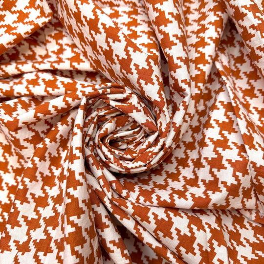 Transition Between Seasons - Cotton Woven - Light White/Brown Houndstooth - 1.6M Bundle - True Deadstock fabric Fabric by private - Sustainable Textile | FABCYCLE