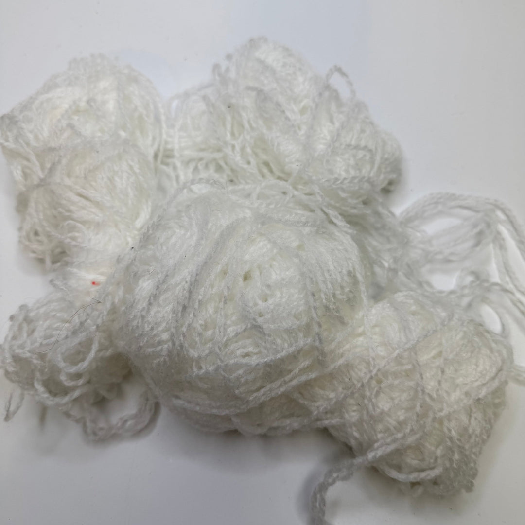 Wool Yarn - White - Individual - True Deadstock supplies Fabric by private - Sustainable Textile | FABCYCLE