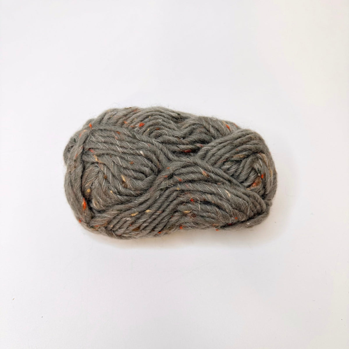 Wool/Natural Yarn - Dark Grey - Individual - True Deadstock supplies Fabric by private - Sustainable Textile | FABCYCLE