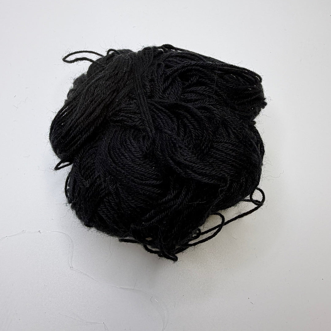 Yarn - Black - Individual - True Deadstock supplies Fabric by private - Sustainable Textile | FABCYCLE