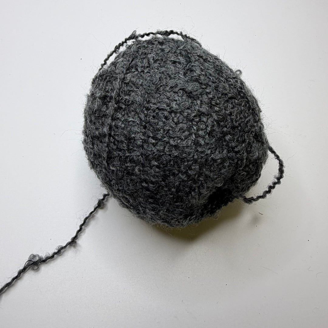 Yarn - Grey - Individual - True Deadstock supplies Fabric by private - Sustainable Textile | FABCYCLE