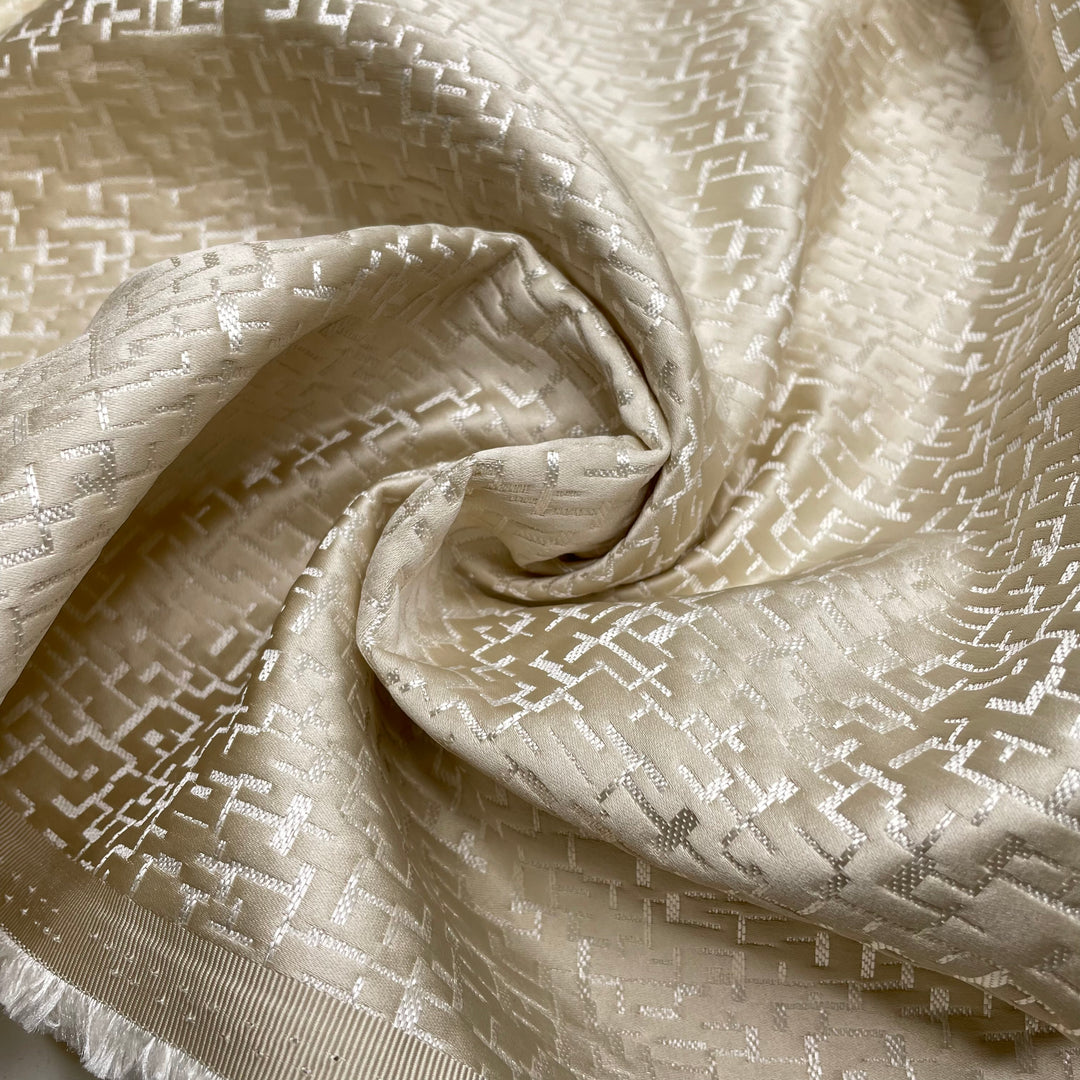Mouse Maze - Jacquard Polyester Blend Woven - Champagne Geometric - 2.6M Bundle (6803569279089)