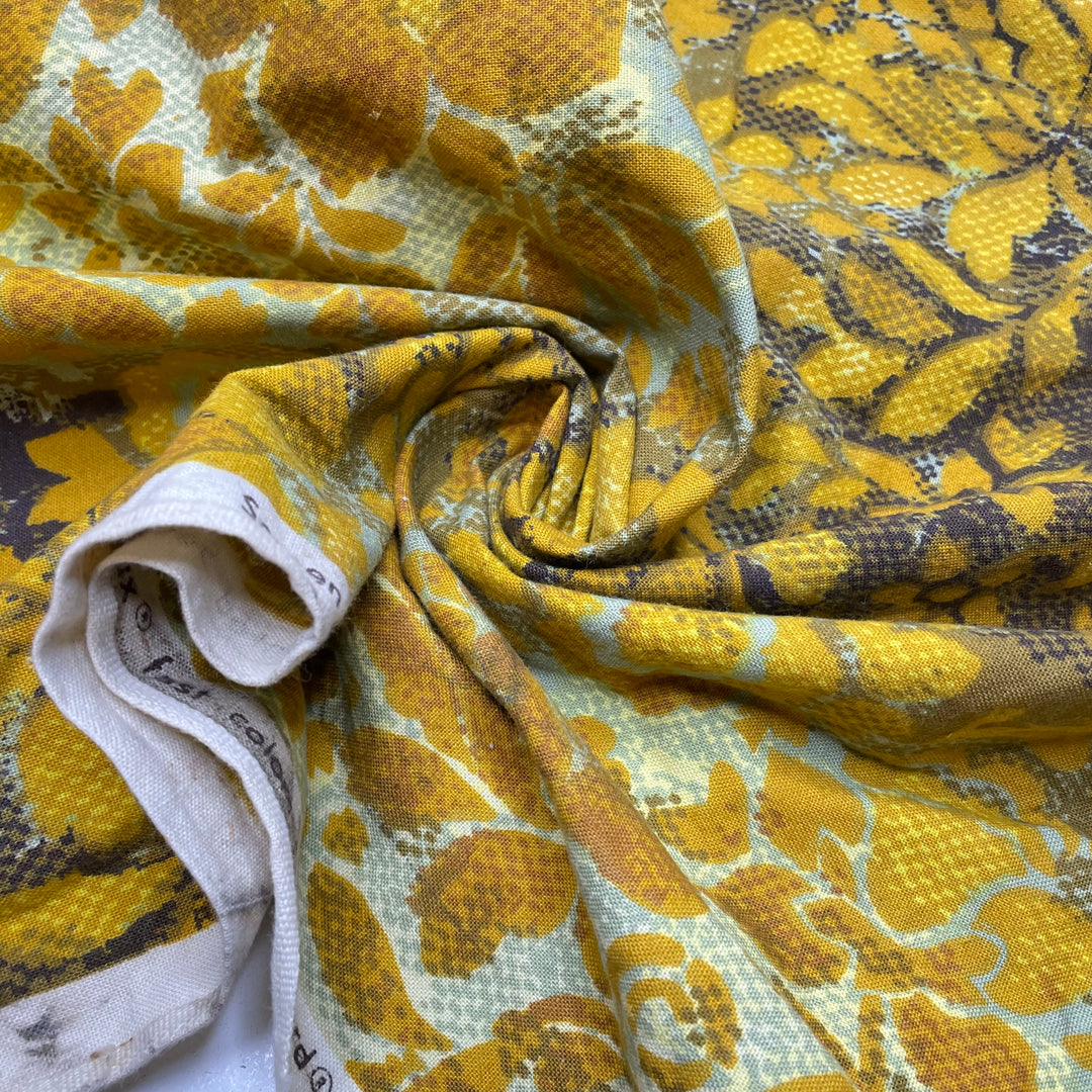 UB - Queen Bee - Scotchguard, Vintage Cotton Woven - Gold Multi Floral - 1.3M Bundle (6806613327985)