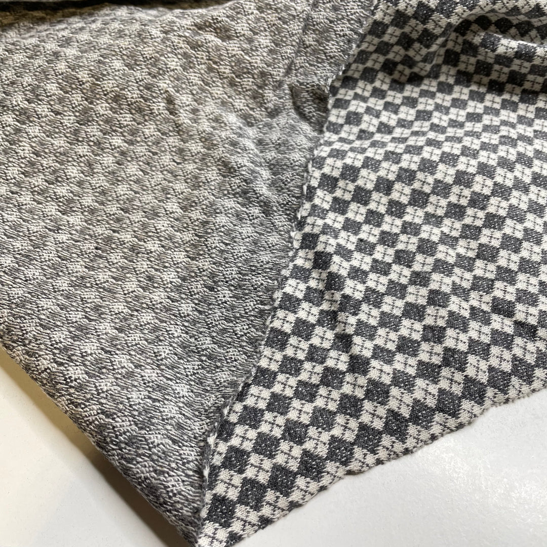 Wrapping Paper - Cotton Knit - White/Grey Geometric - 1.9M Bundle (6824383709297)