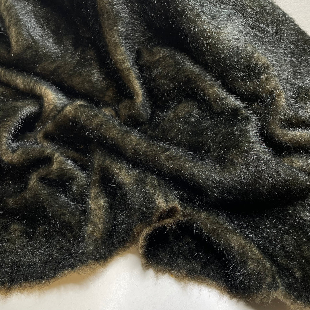 Black Husky - Medium Hair Faux Fur Acrylic Woven - Black/Grey - 1.5M Bundle