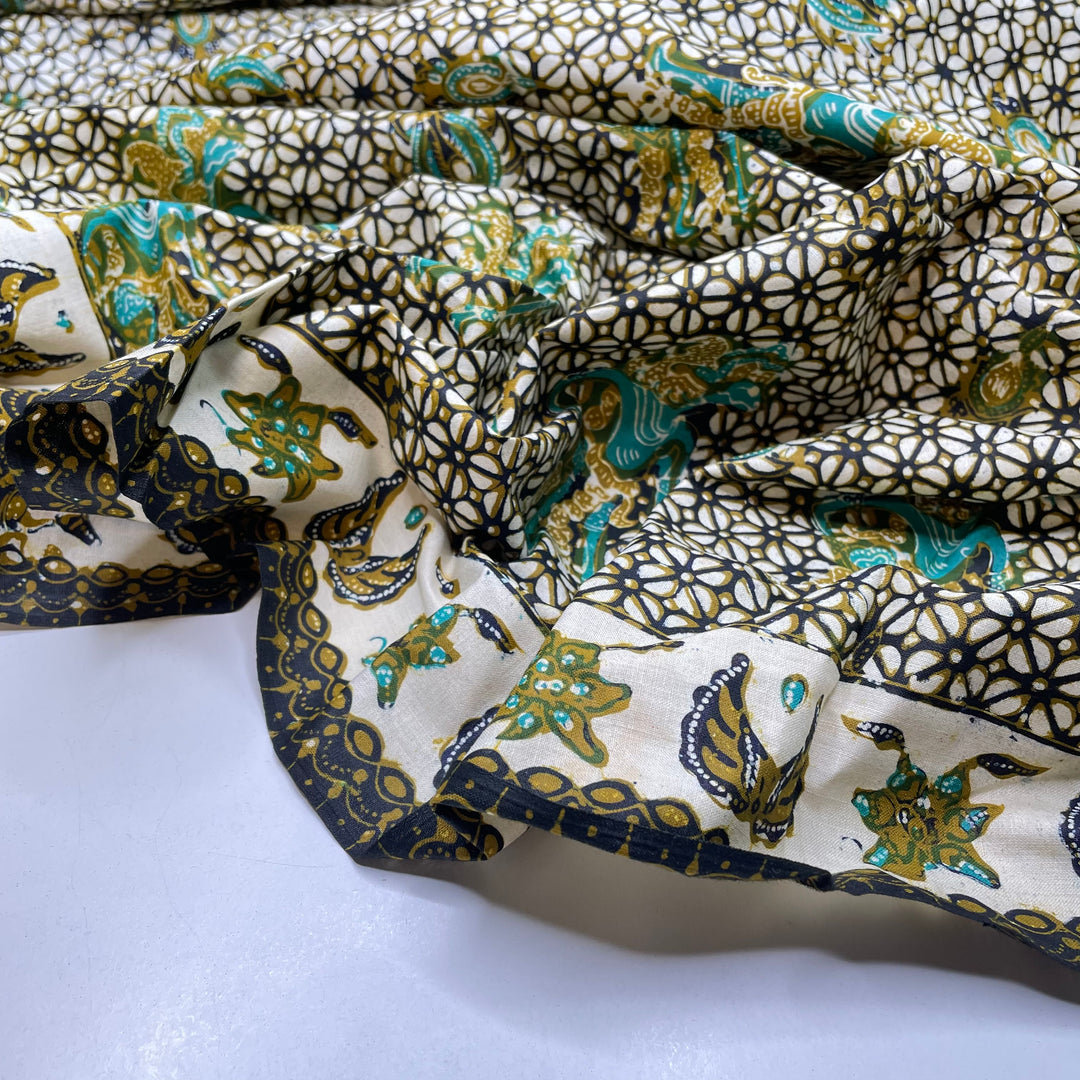 Pearl Harvesters - Batik Cotton Woven - Cream Multi Geometric Border - 2.2M Bundle
