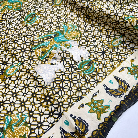 Pearl Harvesters - Batik Cotton Woven - Cream Multi Geometric Border - 2.2M Bundle
