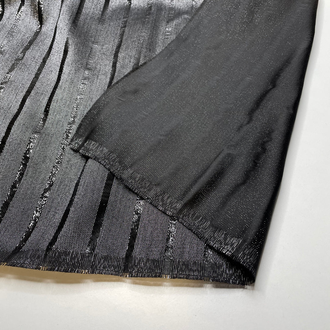 Je Ne Sais Quoi - Poly Woven - Black/Silver Stripes - 2.4M Bundle