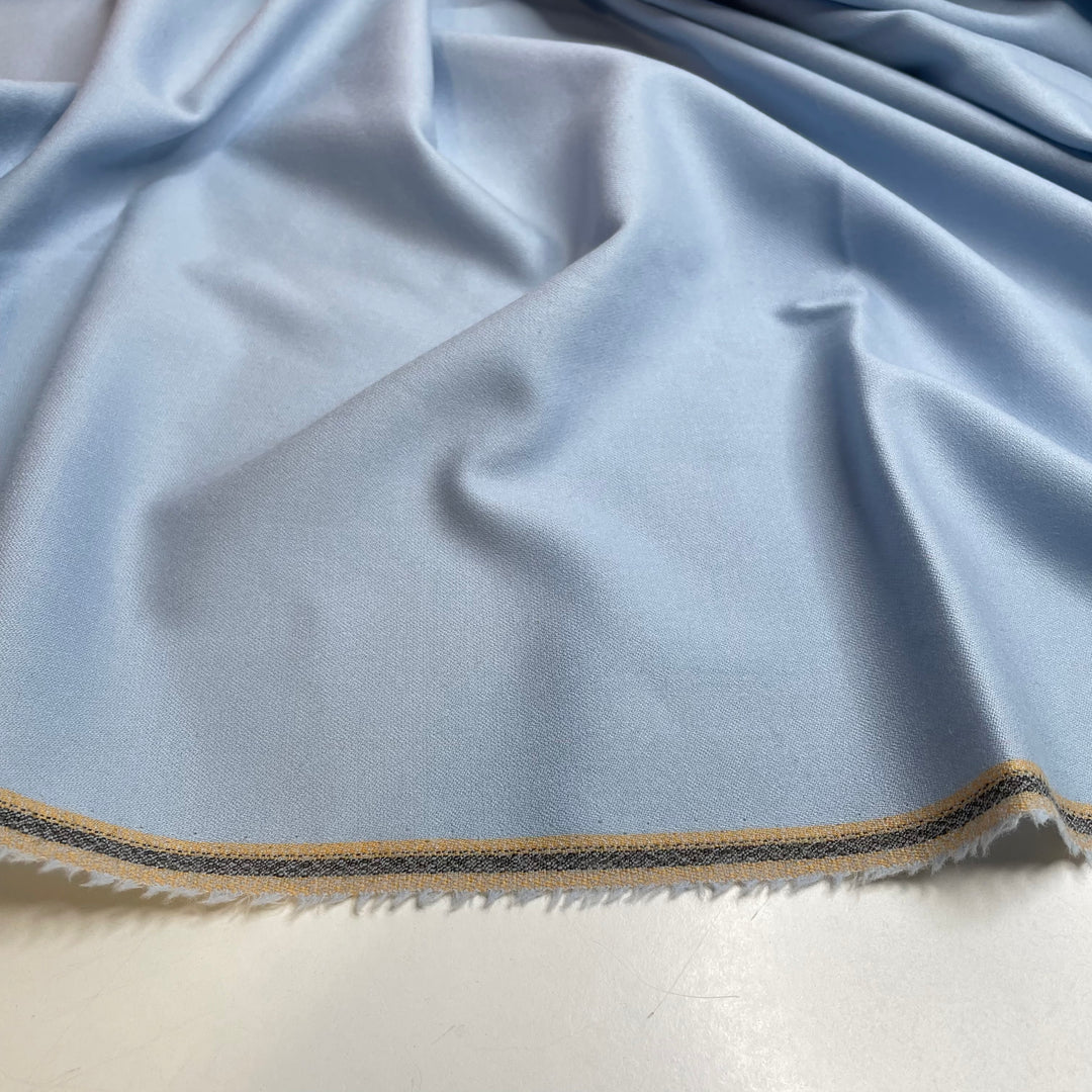 UB - Mountain Backdrop - Wool Woven - Light Blue - 2M Bundle