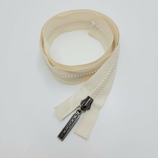 26" Duffel Molded Plastic Zipper - Separating - Cream - FABCYCLE Deadstock and Sustainble Fabrics and Sewing Supplies (6604289048689)