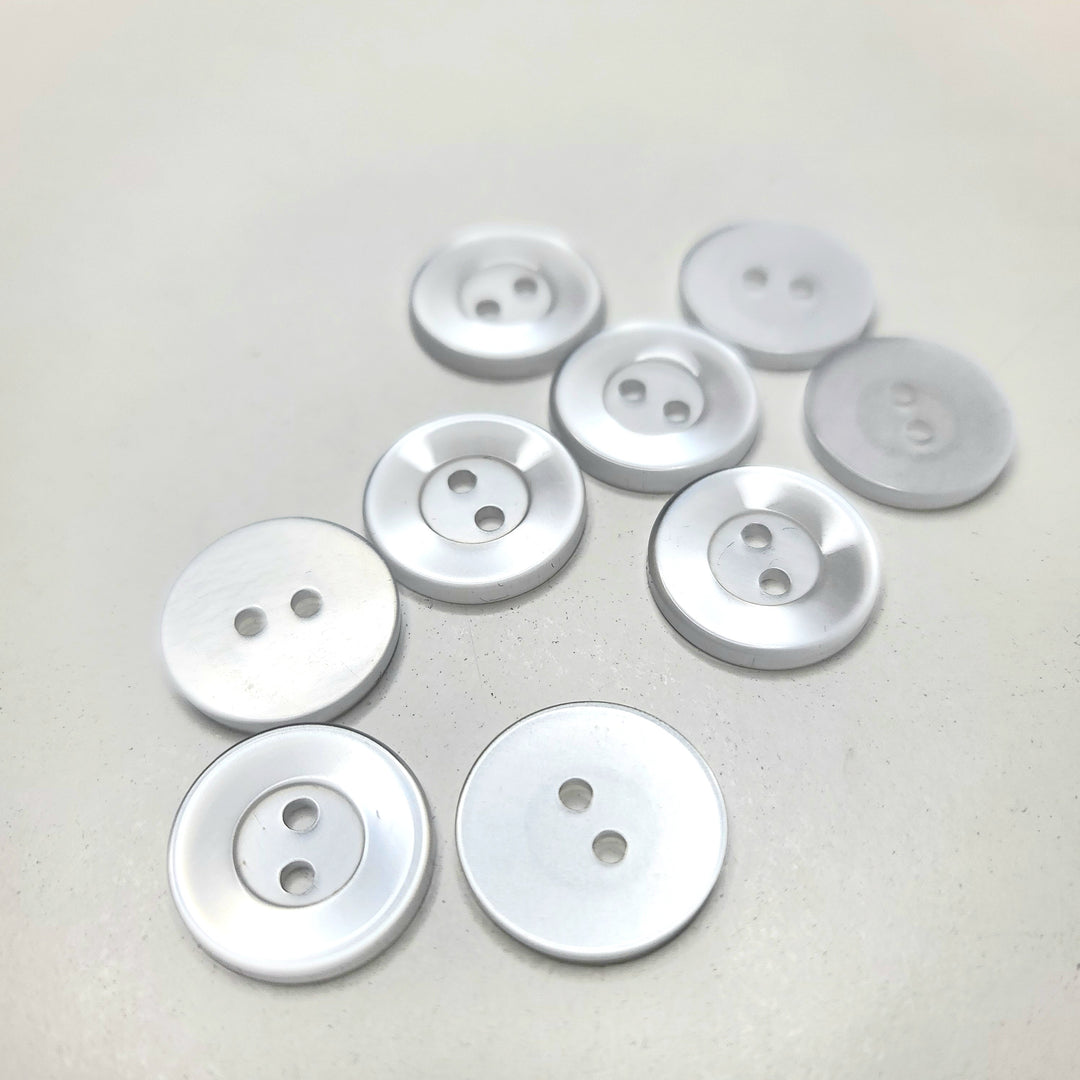 2 Hole Button - 18MM Plastic - Light Grey - 10 Pack (6744512594033)