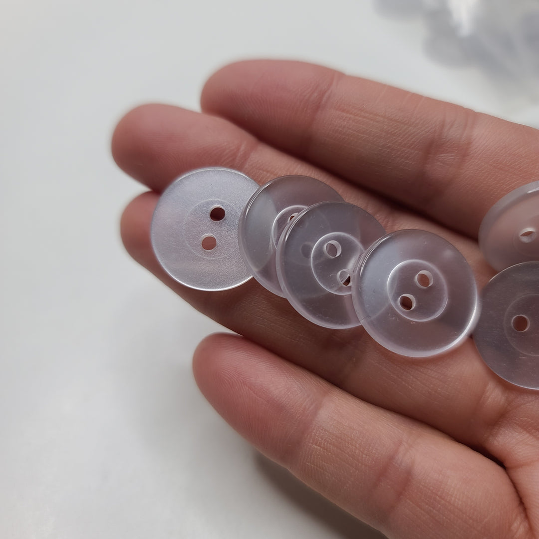 2 Hole Button - 18MM Plastic - Light Grey - 10 Pack (6744512594033)