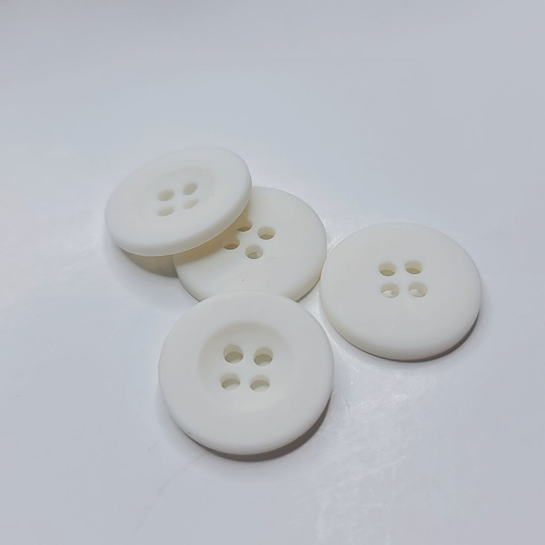4 Hole Button - 17MM Plastic - Cream - 50 Pack (6746761298033)