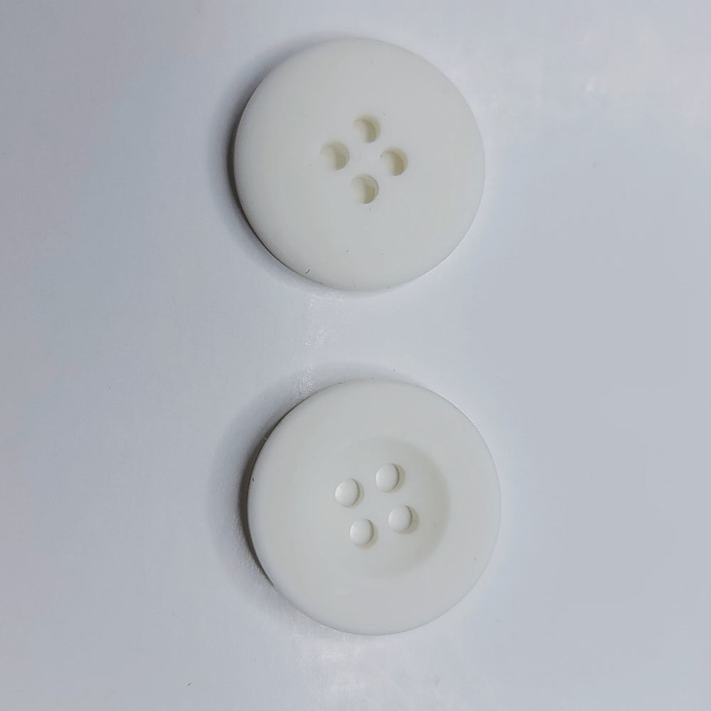4 Hole Button - 17MM Plastic - Cream - 50 Pack (6746761298033)
