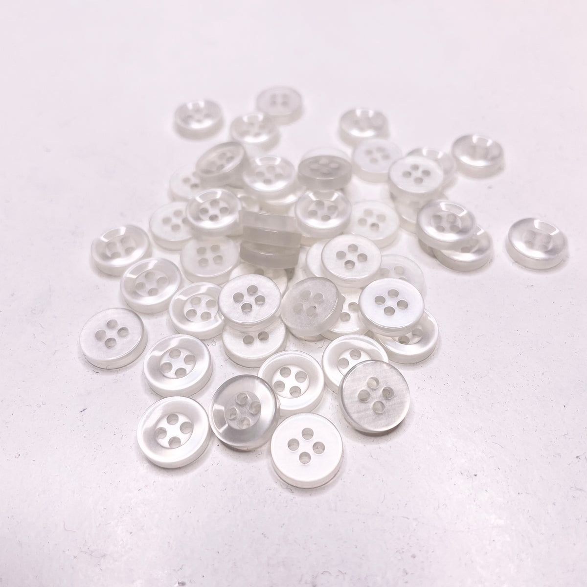 4 Hole Button - 10MM Plastic - Clear - 50 Pack (6749478944881)