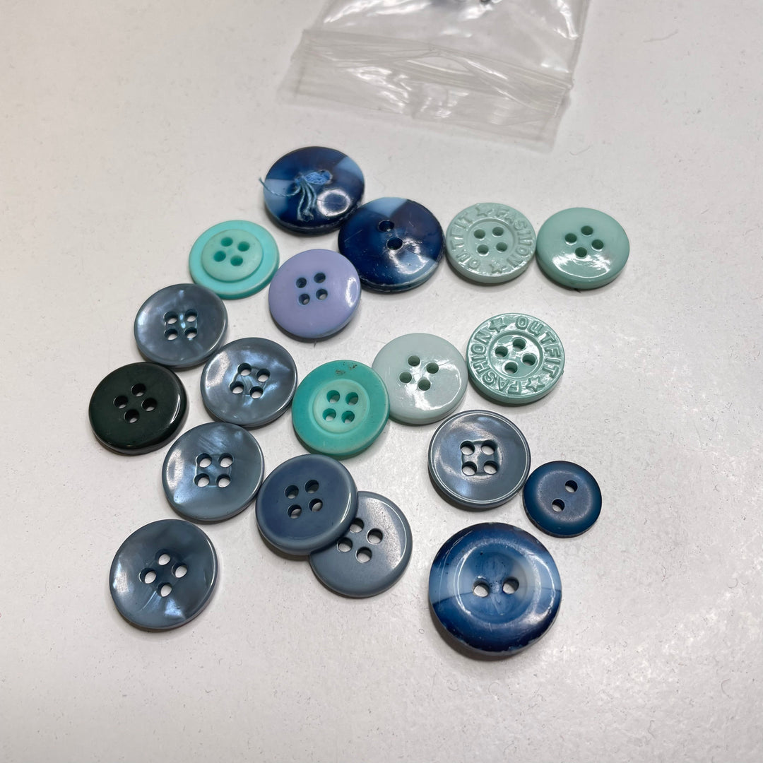 4 Hole Button -  Plastic - Blue Multi - 20 Pack (6809575456881)