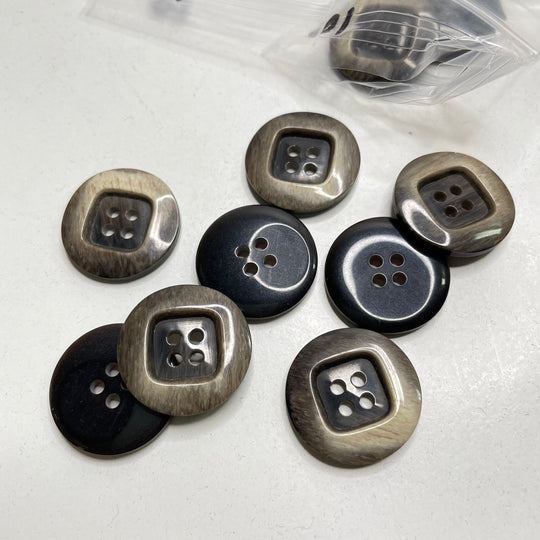 4 Hole Button - 23MM Plastic - Brown - 10 Pack (6809595052145)