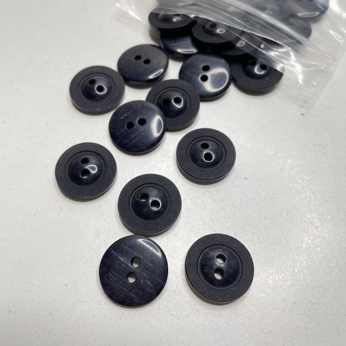 2 Hole Button - 18MM Plastic - Black - 25 Pack (6809603440753)