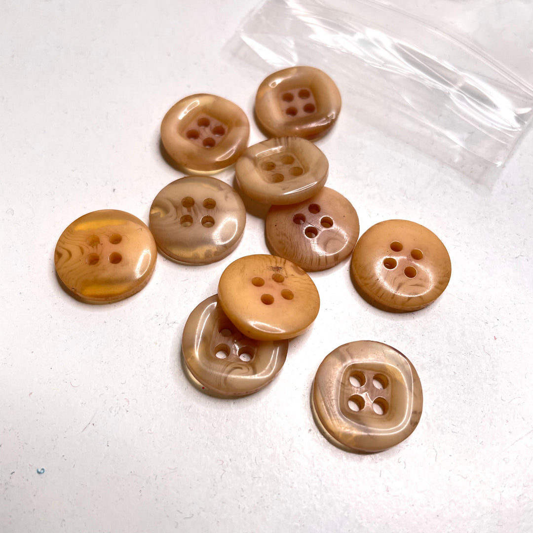 4 Hole Button - 15MM Plastic - Beige - 10 Pack (6809605767281)