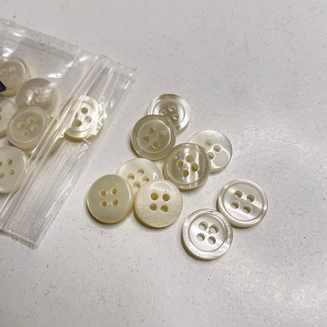 4 Hole Button - 12MM Plastic - Cream - 17 Pack (6809606881393)
