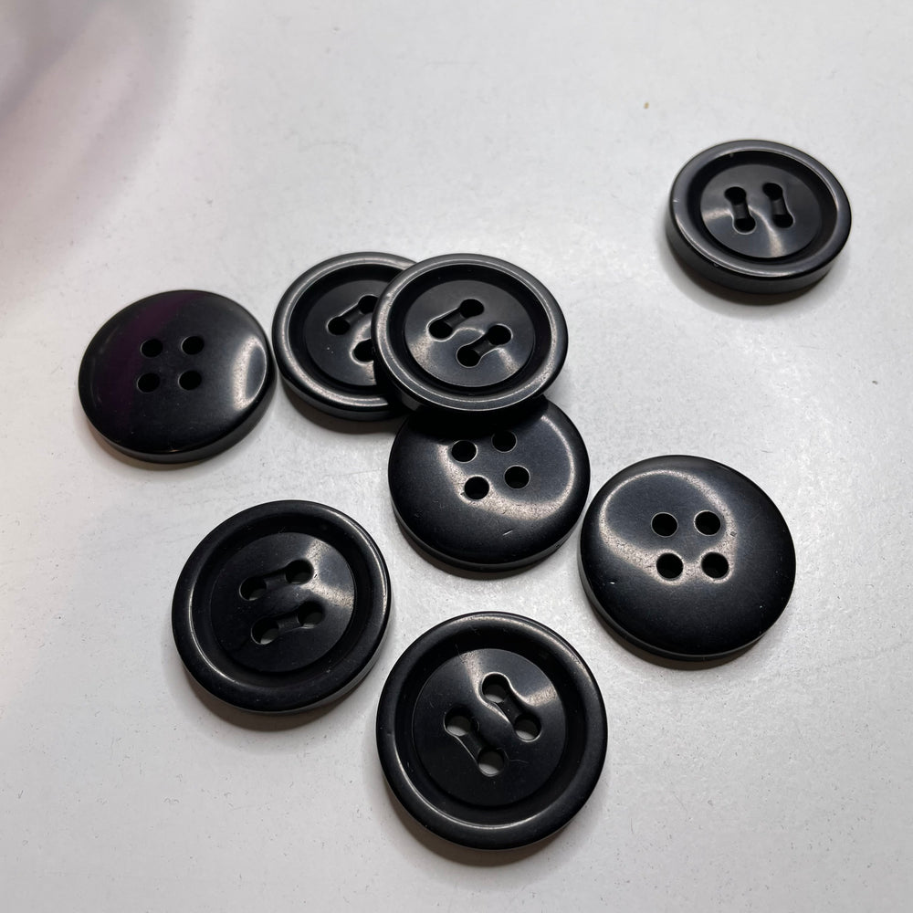 4 Hole Button - 28MM Plastic - Black