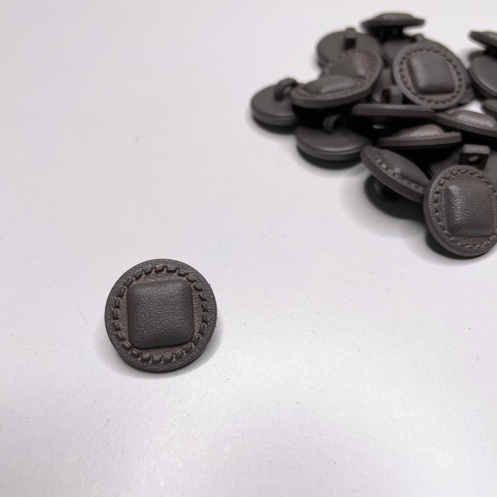 Shank Button - 18MM Plastic - Brown (6656646578289)