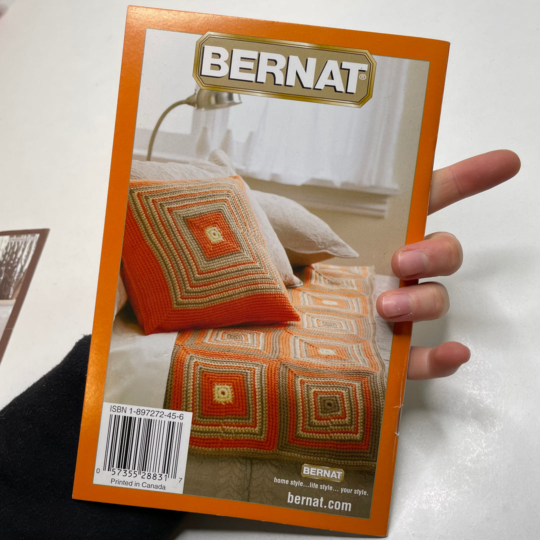 Bernat Coverup Books - 2006 - Individual (6817842102385)