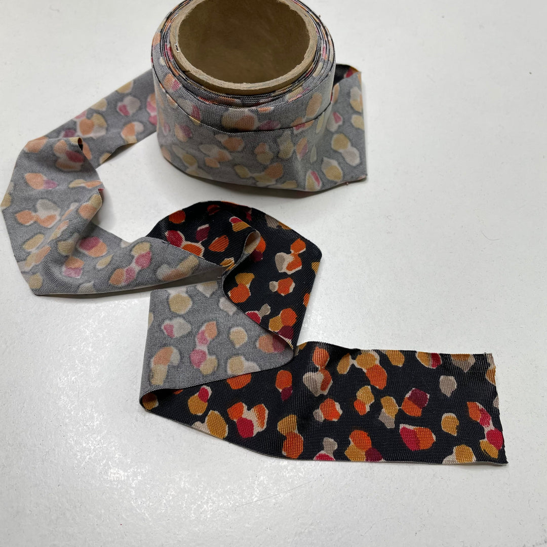 1 ⅙" Continuous Knit Bias Tape - Black/Orange - 3M Bundle (6817816903793)