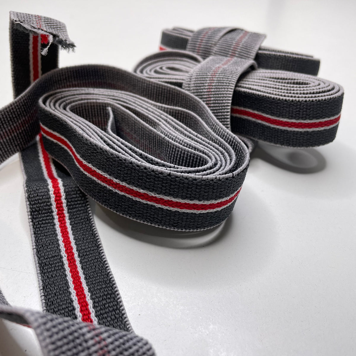 1" Ribbed Non-Roll Elastic - Grey/Red - 2M Bundle