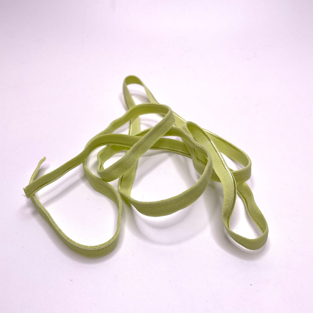 ¼" Plush Piped Edge Elastic - Light Bright Green - 1M