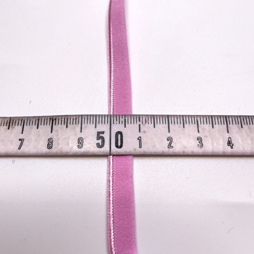 ¼" Plush Piped Egde Elastic - Pink - 1M
