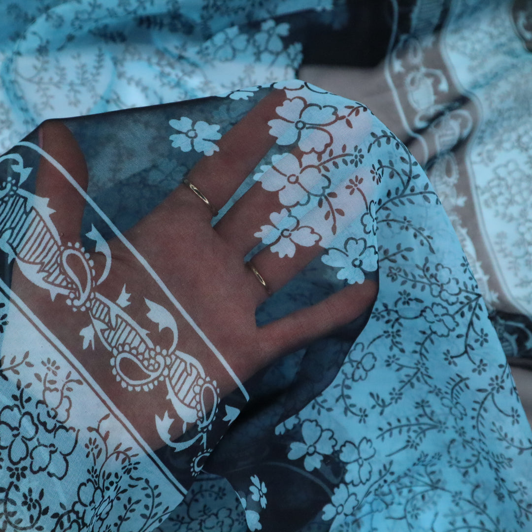 Floral Pond - Patterned Poly Woven - Blue/Black - 2.5M Bundle - FABCYCLE Deadstock and Sustainble Fabrics and Sewing Supplies (4649510633585)