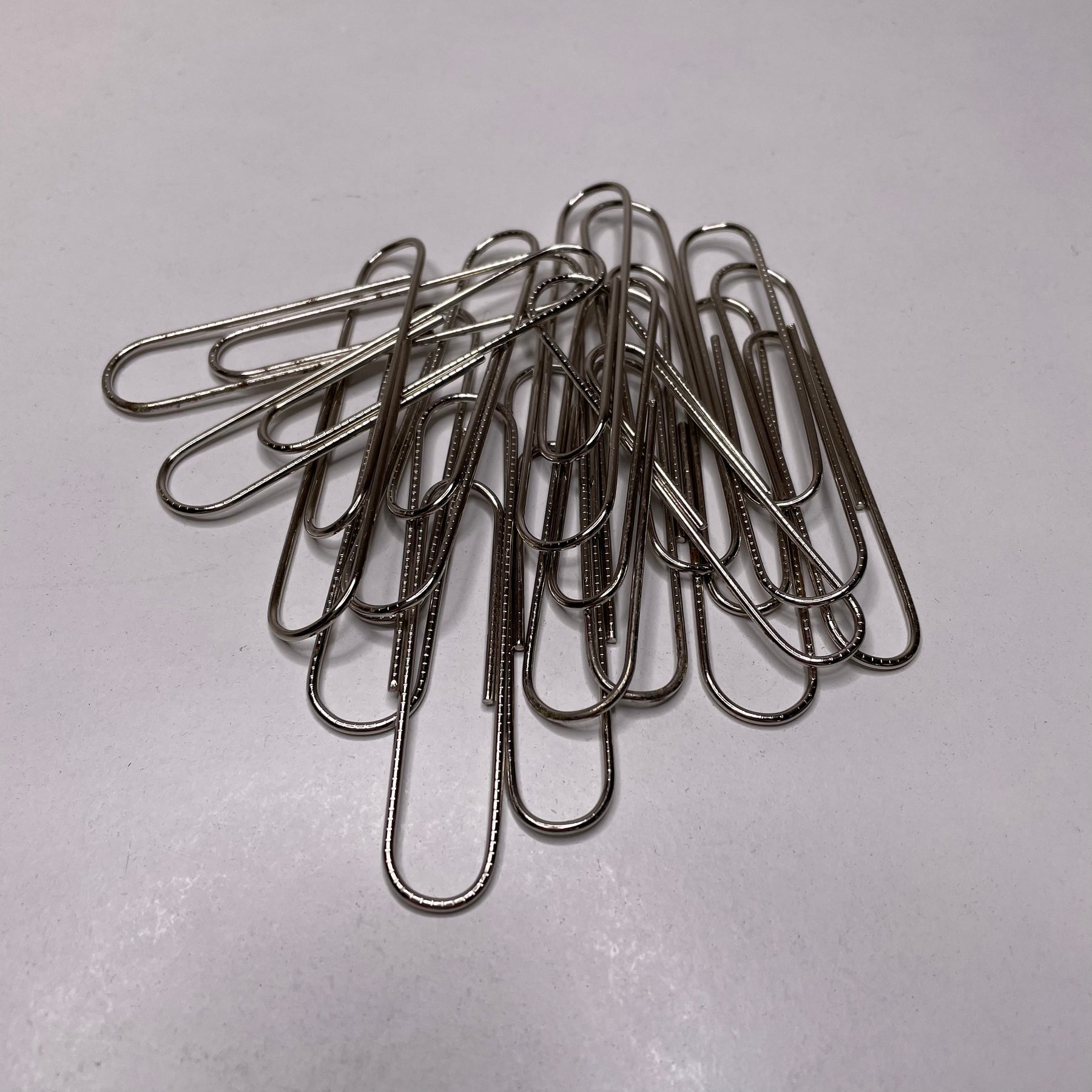 Paper Clip4 Close (esc)
