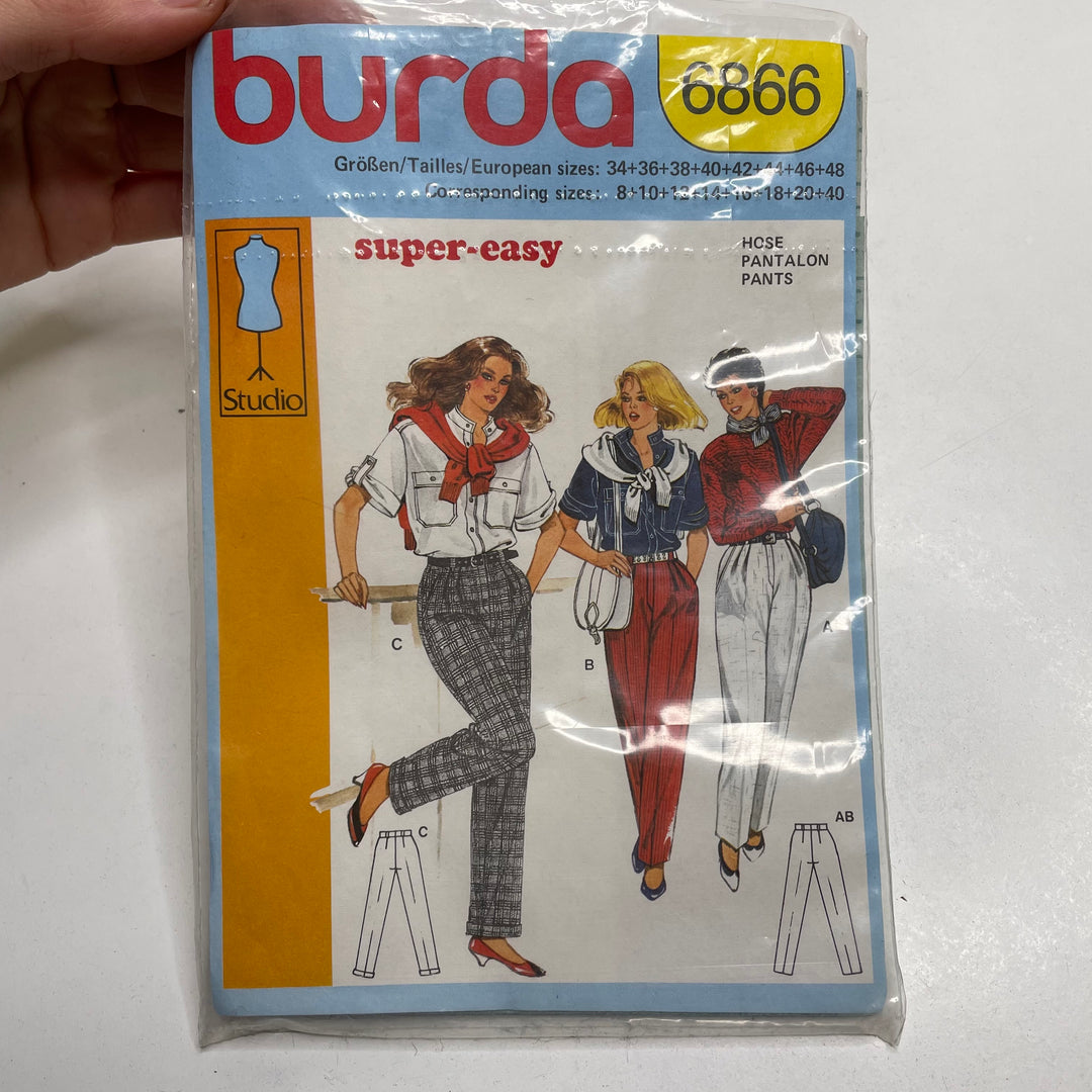 Sewing Pattern - Womenswear - Burda 6866 (6809639518321)