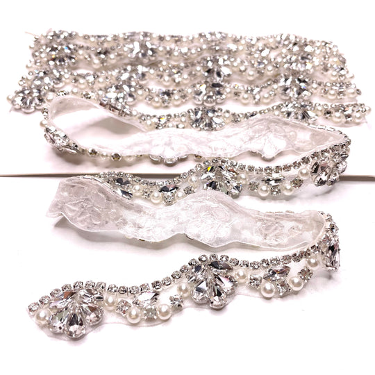 1" (25mm) Rhinestones Scalloped  Rhinestone And Pearls Trim - White/Silver - 1M (6773187444849)