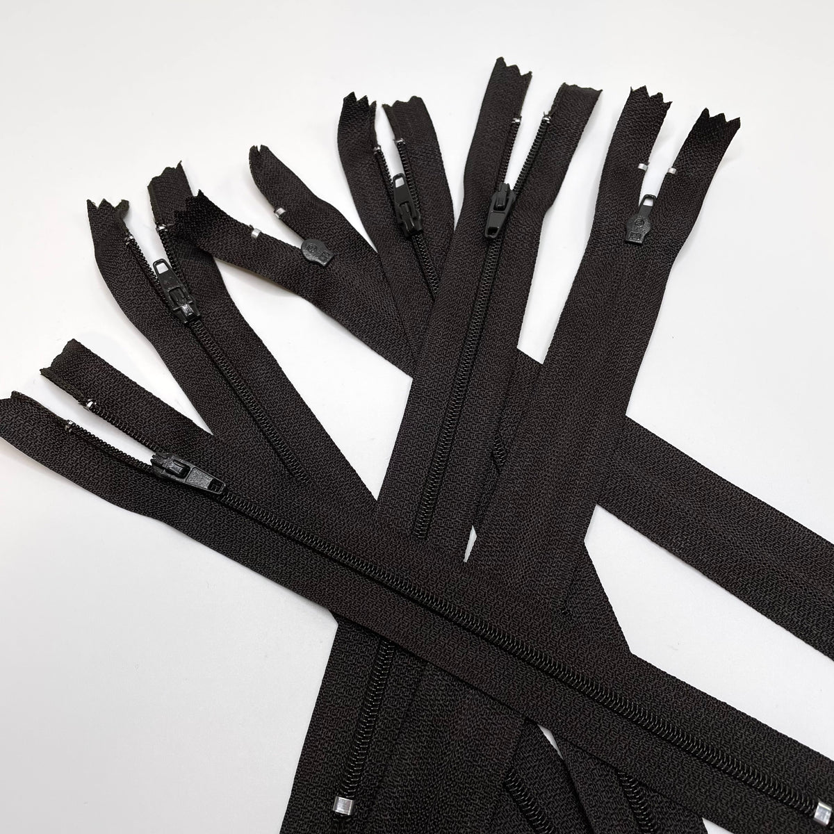 8" Coil Zipper - Closed End - Dark Brown (6753569013873)