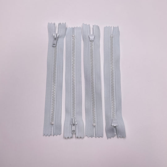 6" Molded Plastic Zipper - Closed End - Light Blue (6753577042033)