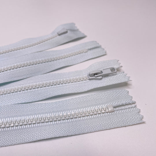 6" Molded Plastic Zipper - Closed End - Light Blue (6753577042033)