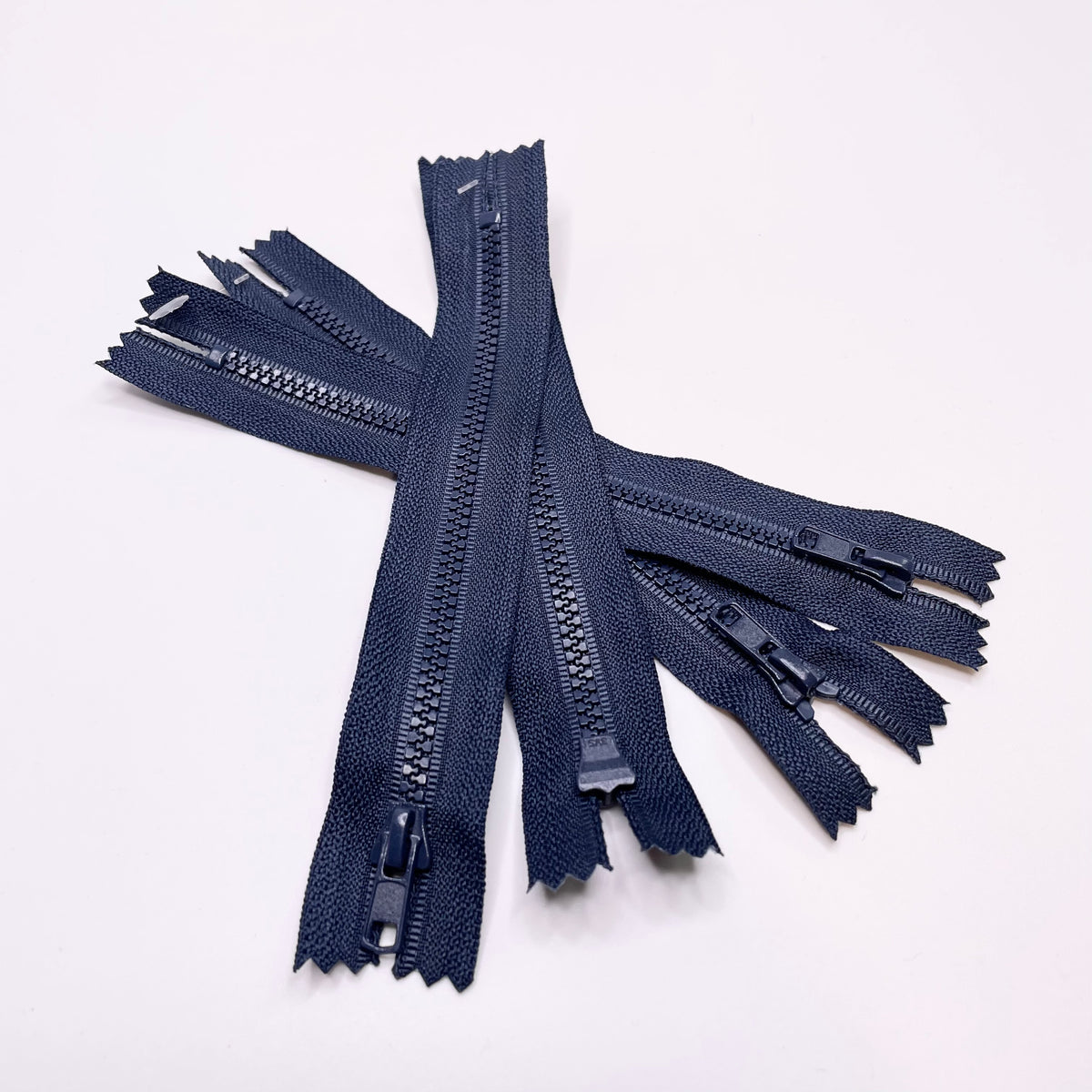 6" Molded Plastic Zipper - Closed End - Navy - 2 Pack (6753577697393)