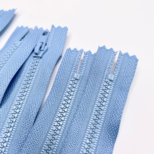 6" Molded Plastic Zipper - Closed End - Blue (6753578090609)