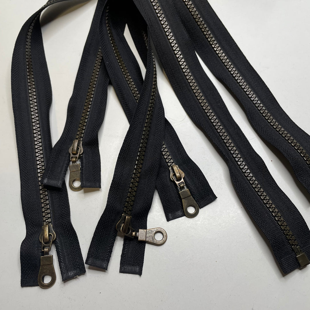 25" Molded Plastic Zipper - Separating - Black/Brown