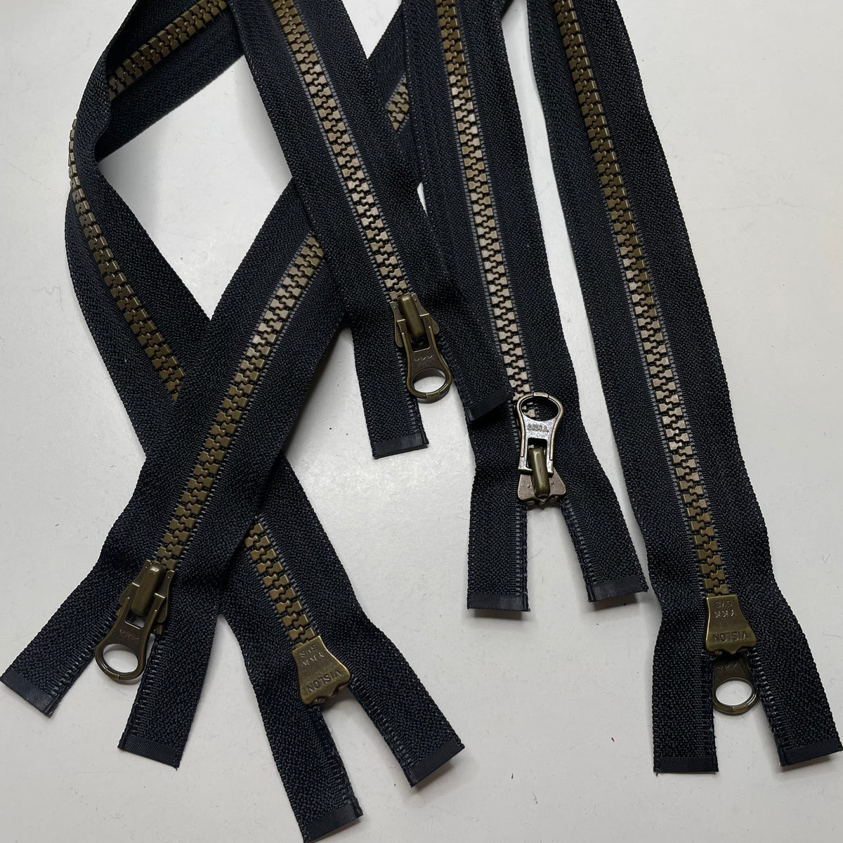 26.5" YKK Molded Plastic Zipper - Separating - Black/Brown