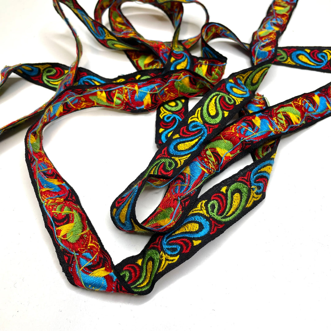 1" (25mm) Embroidered Tape Trim - Black Multi - 2.94M Bundle - FABCYCLE Deadstock and Sustainble Fabrics and Sewing Supplies (6660873617521)